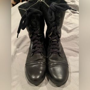 Steve Madden combats boots